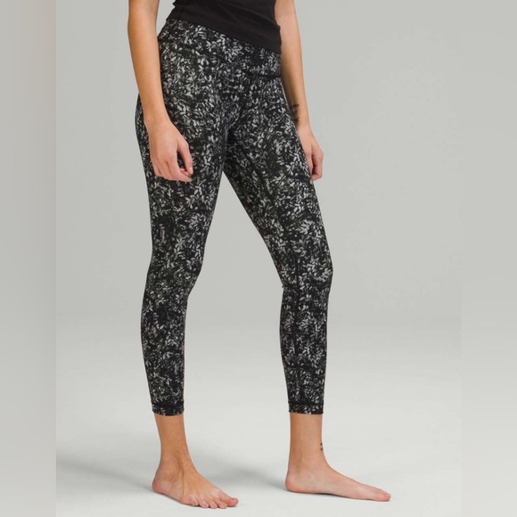 Lululemon Wunder Under High-Rise Tight 25" Blossom Overlay Starlight Multi Color - Picture 1 of 12